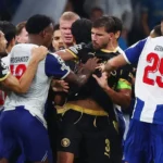 FC Porto-City: Farioli e Rúben Dias em conflito no túnel, dizem ingleses